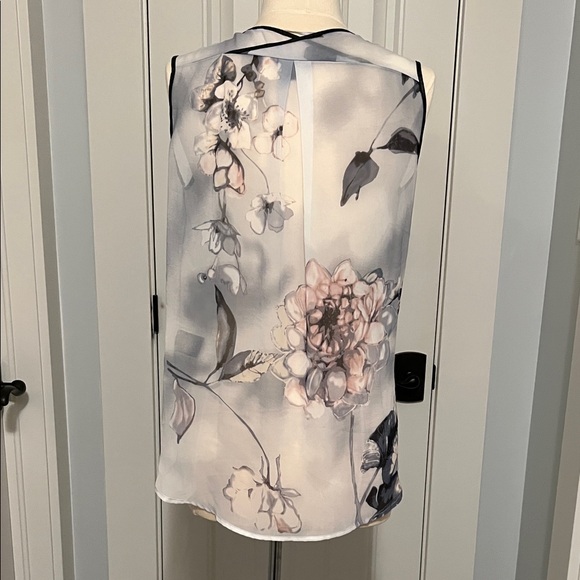 Le Chateau Floral Sheer Blouse - Black and White - Picture 3 of 5